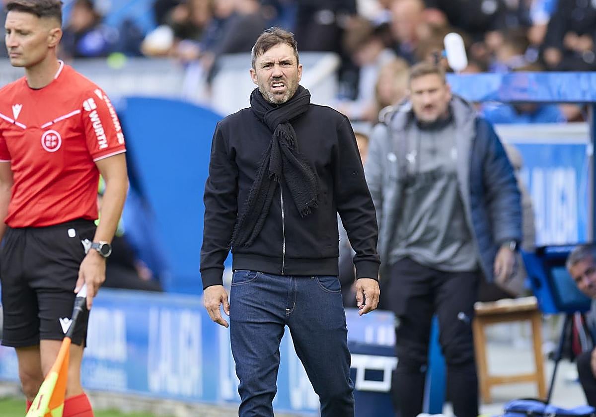 Eduardo Coudet, durante el partido ante el Elche.
