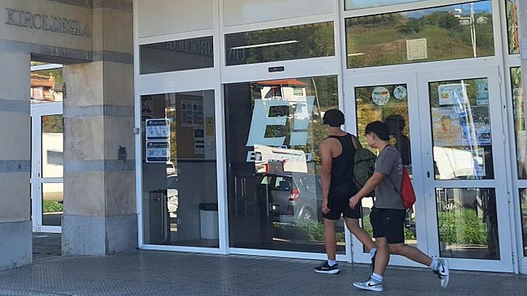 Erandio lanza un programa de ocio y deporte para jóvenes