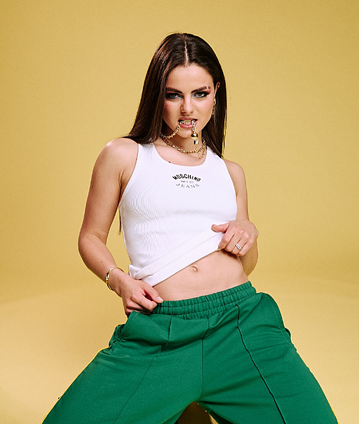 Imagen secundaria 2 - La influencer y médico bilbaína que participa en una de las series más vistas de Netflix