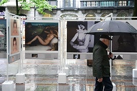 Varias imágenes de la muestra itinerante cen mayo cuando recaló en la Gran Vía de Bilbao.