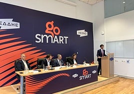 El CEO de ZIV, Borja Negro, durante la presentación del contrato en Atenas.