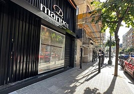 Don Manuel abre su nueva pastelería de Alameda Recalde, en Bilbao.