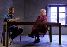 Oskar Ortiz de Guinea, periodista de 'El Diario Vasco', entrevista a Asun Casasola en el capítulo de esta semana.