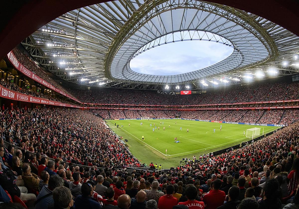 Se reducen a la mitad las invitaciones a las peñas en la zona noble del estadio