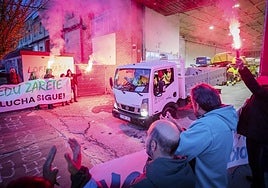 Las imágenes de la vuelta al trabajo de los jardineros de Vitoria