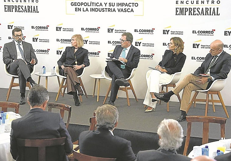 Jorge Gonzalez, Begoña San Miguel, Raül Blanco, Lorea Aristizabal y Lucas Irigoyen.