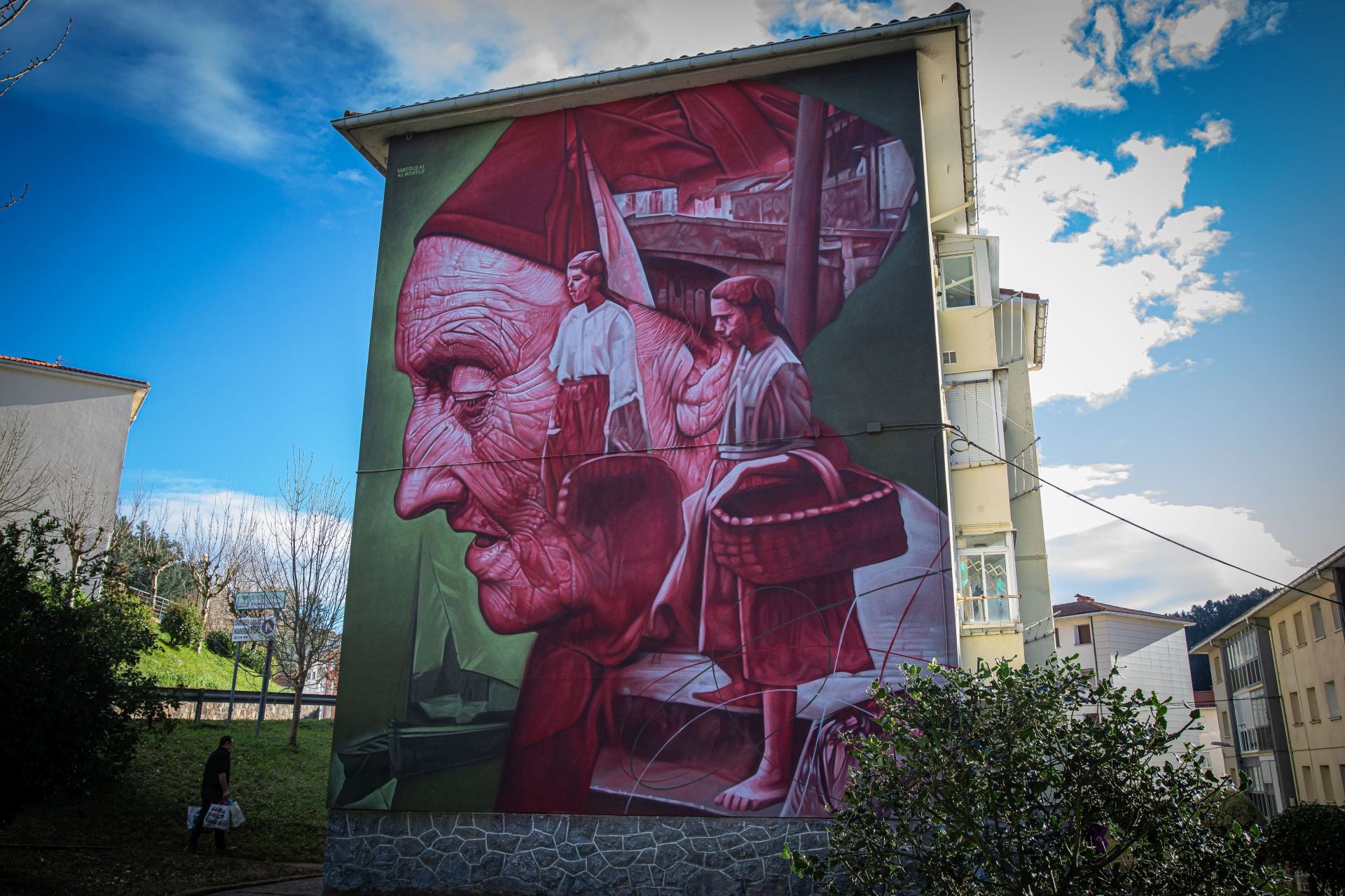 Imagen de uno de los murales que luce en el barrio de Kamiñazpi de Ondarroa.