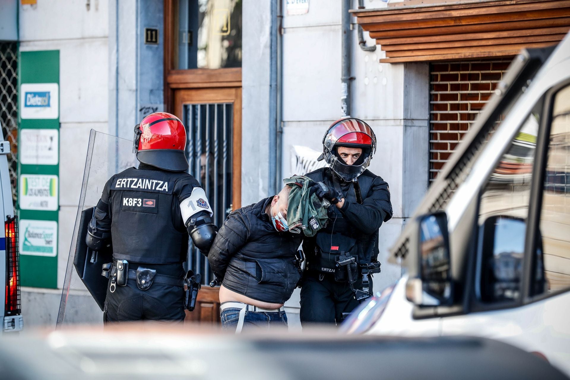 Batalla campal en Vitoria por la presencia de La Falange