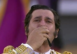 Morante se corta la coleta en el centro del ruedo de Las Ventas