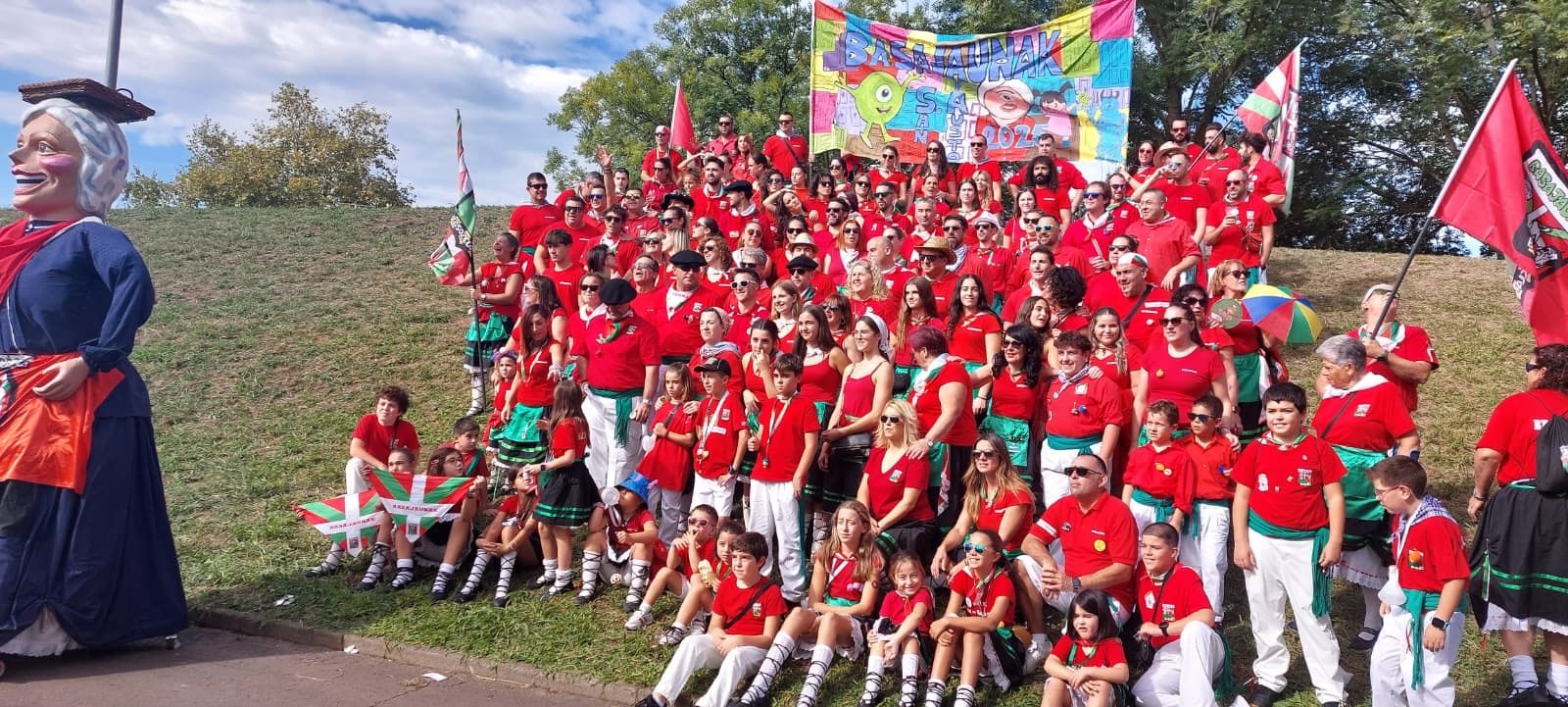 Basauri se entrega a San Fausto