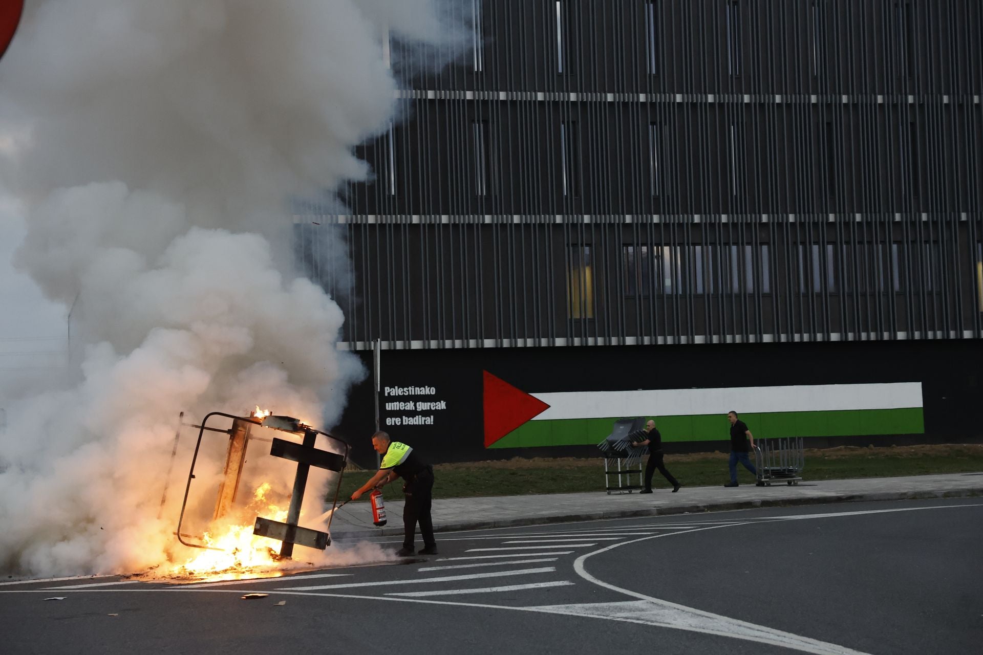 Incidentes en el campus de la UPV/EHU de Leioa durante la huelga en apoyo a Palestina