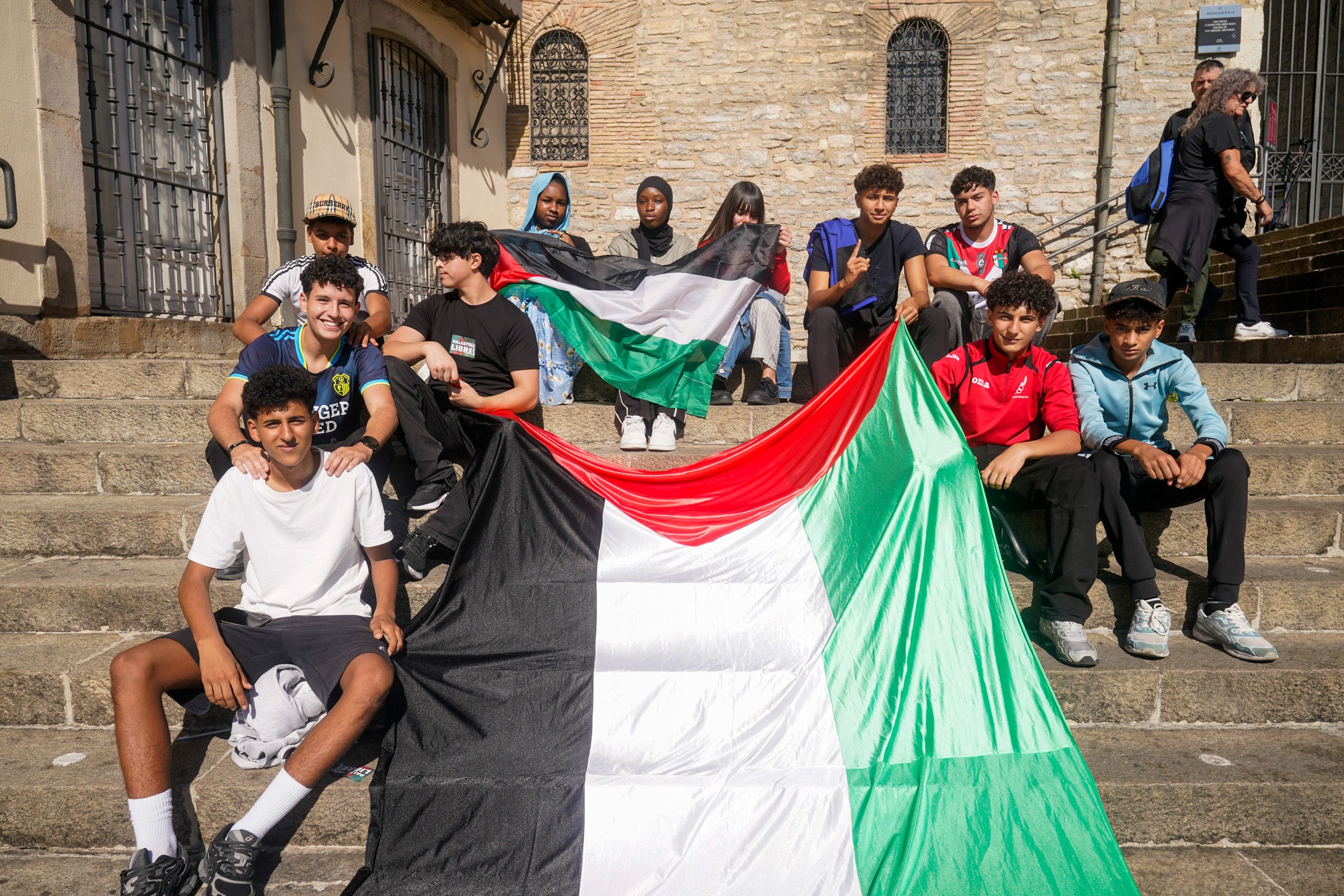 La jornada de huelga en apoyo a Palestina en Álava, en imágenes