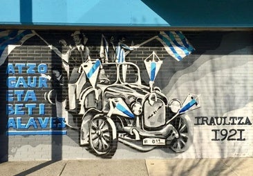 Nueva propuesta de sanción al Alavés por los murales en Mendizorroza