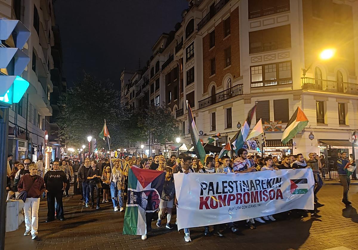 La jornada de huelga en apoyo a Palestina en Bizkaia, en imágenes