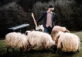 Txuma Murugarren: «La mayoría de las canciones que ofreces ni se escuchan, y eso me da pena»