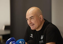 Ponsarnau espera que el equipo haga un buen partido en Badalona.