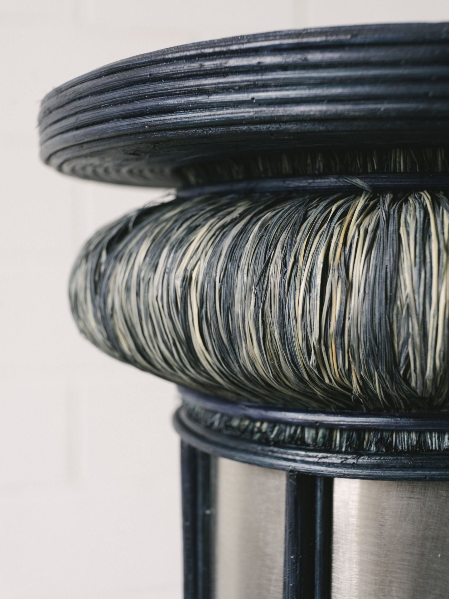 Gabriela Sagarminaga, la artista bilbaína que crea criaturas marinas gigantes para los escaparates de Hermès