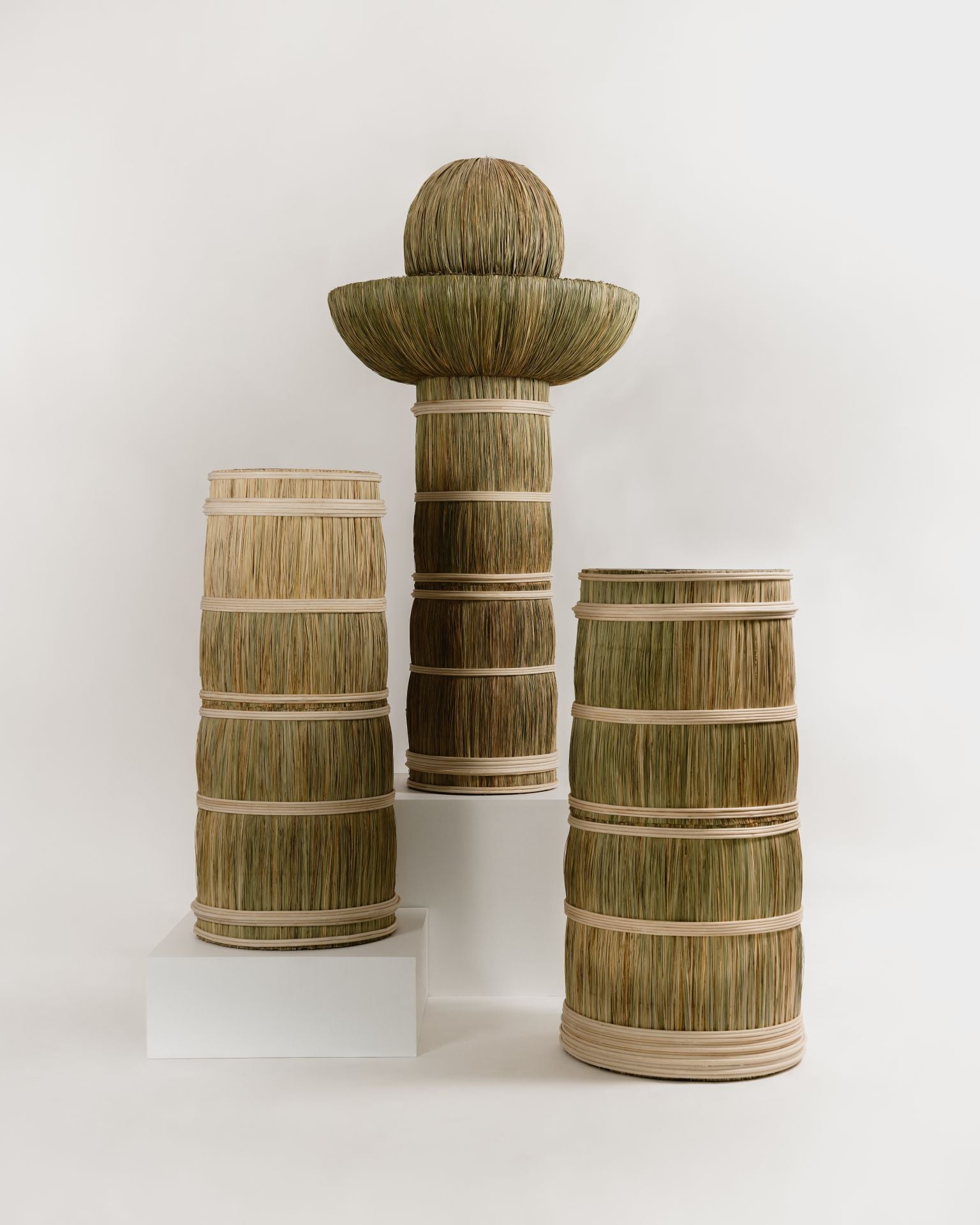 Gabriela Sagarminaga, la artista bilbaína que crea criaturas marinas gigantes para los escaparates de Hermès