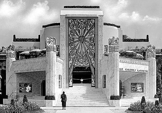Fotografía del pabellón La Maîtrise de Galerías Lafayette en la Exposición de 1925.