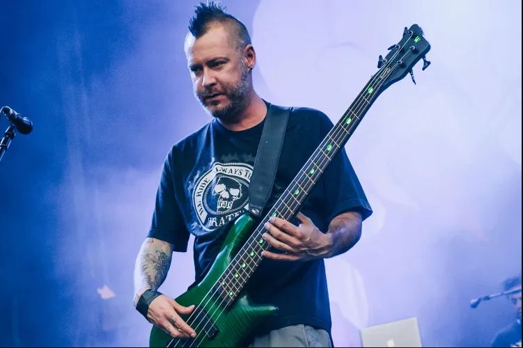 Sam Rivers, bajista de Limp Bizkit.