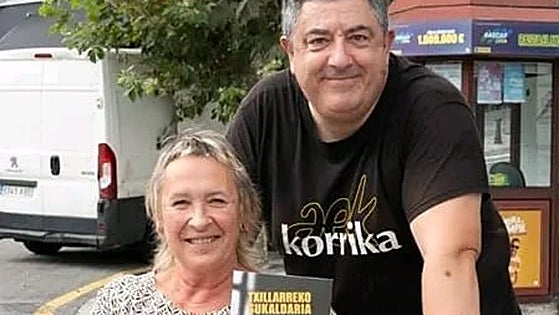 El ermuarra Asier Ibaibarriaga presenta 'Txillarreko sukaldaria' mañana en Lobiano