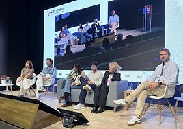 De izquierda a derecha, Idoia Iturbe, Jaime Gil-Delgado, Lourdes Álvarez de Toledo, Alberto Cortés, Marta Huidobro y Roger Blanch.