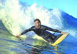 Ibon Oregi, subcampeón de Europa de surf adaptado el pasado fin de semana