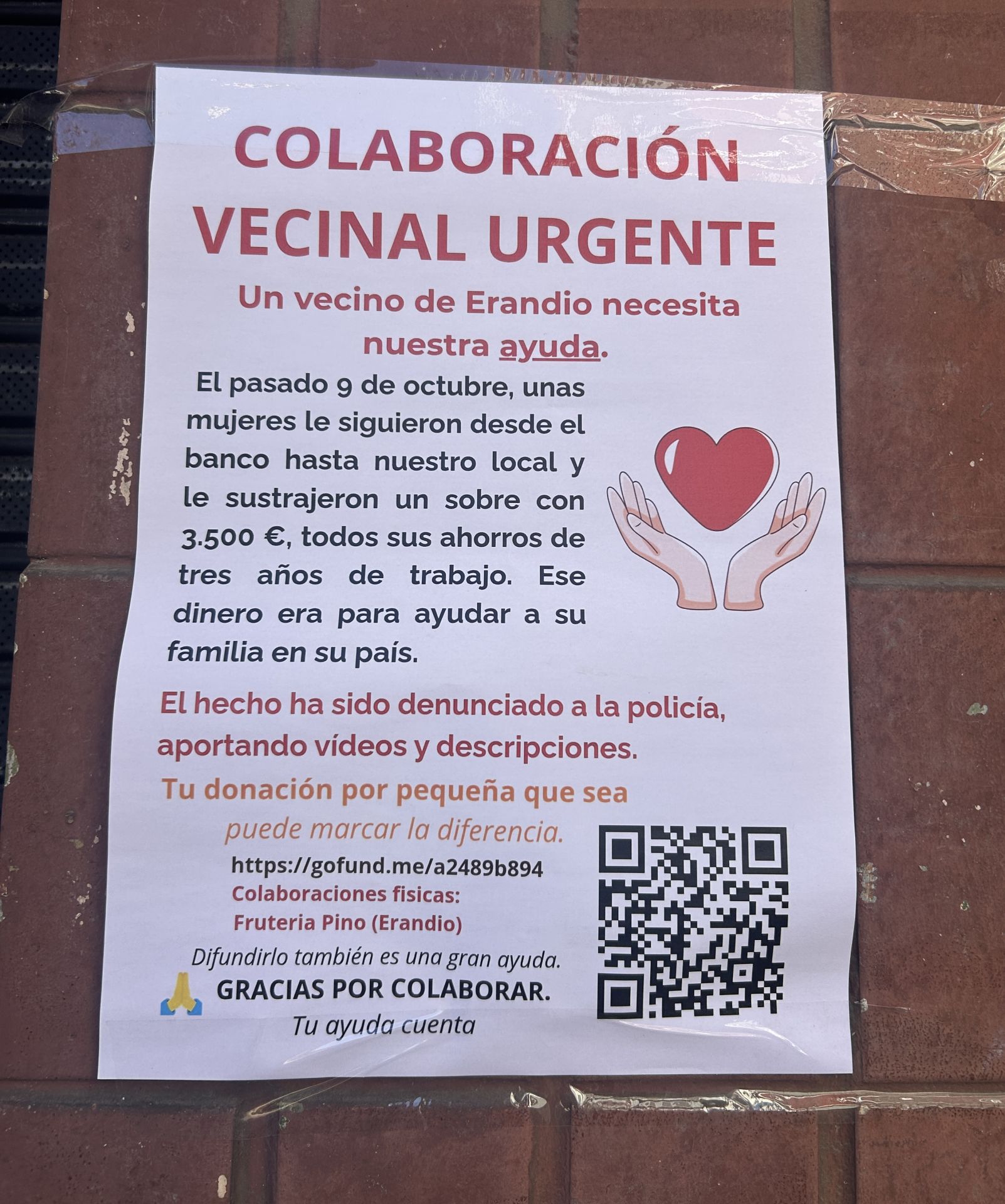 Cartel informativo que han colocado en la frutería Pino de Erandio.