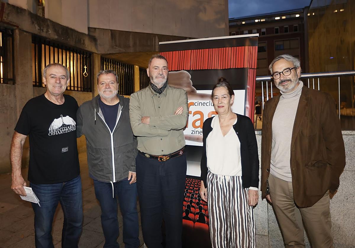Txarli Otaola, Jordi Tresserras, Jordi Esteva, Txaro Landa y Norberto Albóniga.