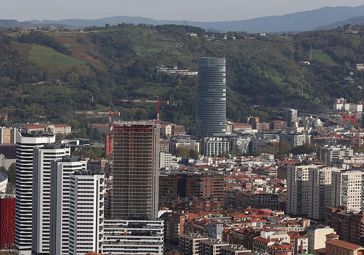 Vistas de Bilbao desde el monte Kobetas.