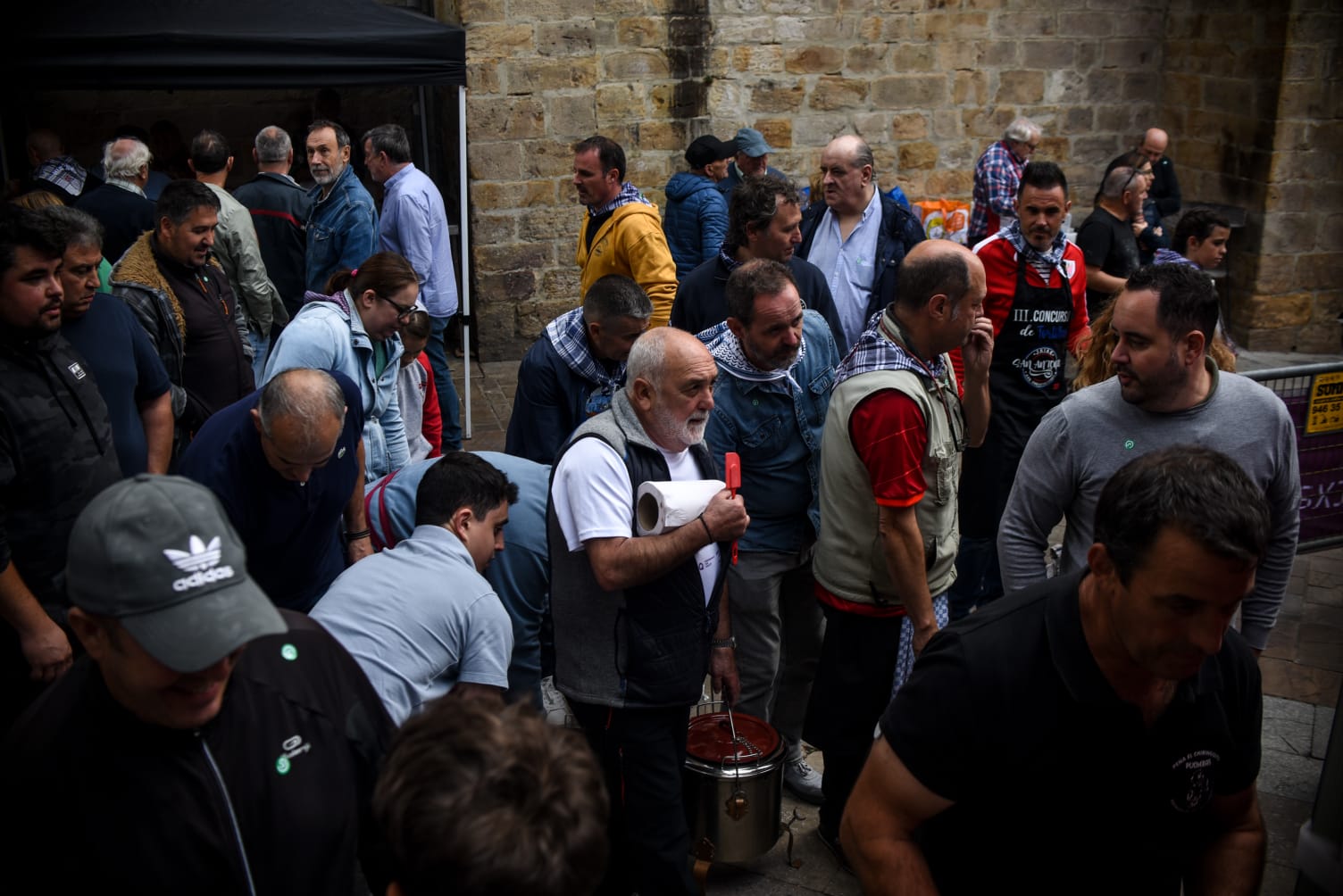 Las putxeras invaden a todo tren Balmaseda, en imágenes