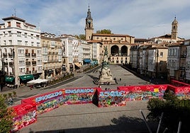 El autor de la estructura Sebastián Bayo destacó la implicación de «los más jóvenes» con su obra.