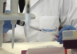 Revelan que la combinación de dos fármacos podría mejorar la terapia contra el cáncer colorrectal