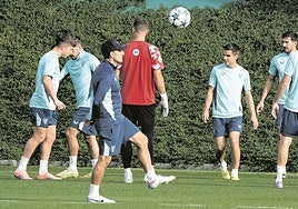 La plantilla rojiblanca trabaja en Lezama para preparar el duelo frente al Getafe.