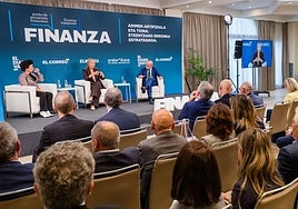 Un destacado público de líderes empresariales siguió con atención las reflexiones de las ponentes en el coloquio final.