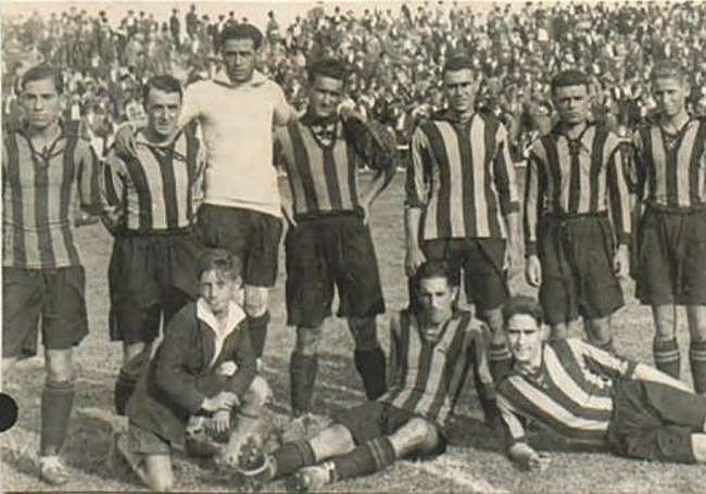 Formación del Iberia de Zaragoza en la temporada 1928-29.