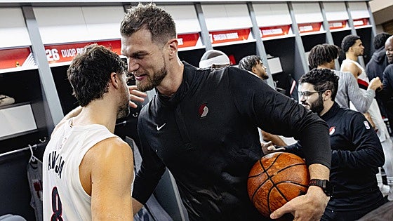 El redebut de Splitter en la NBA arrolla a los Warriors de Curry