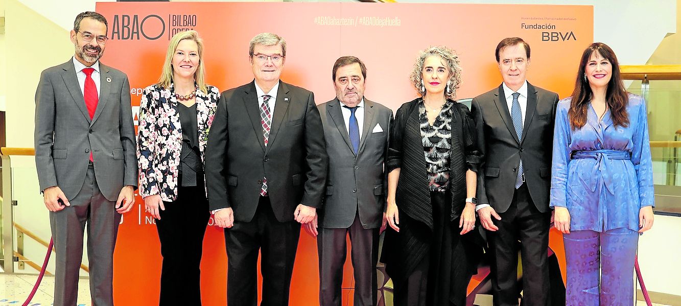 Carlos García Buendía, Ana Otadui, Juan Mari Aburto, Juan Carlos Matellanes, Ibone Bengoetxea, Rafael Pardo y Leixuri Arrizabalaga.