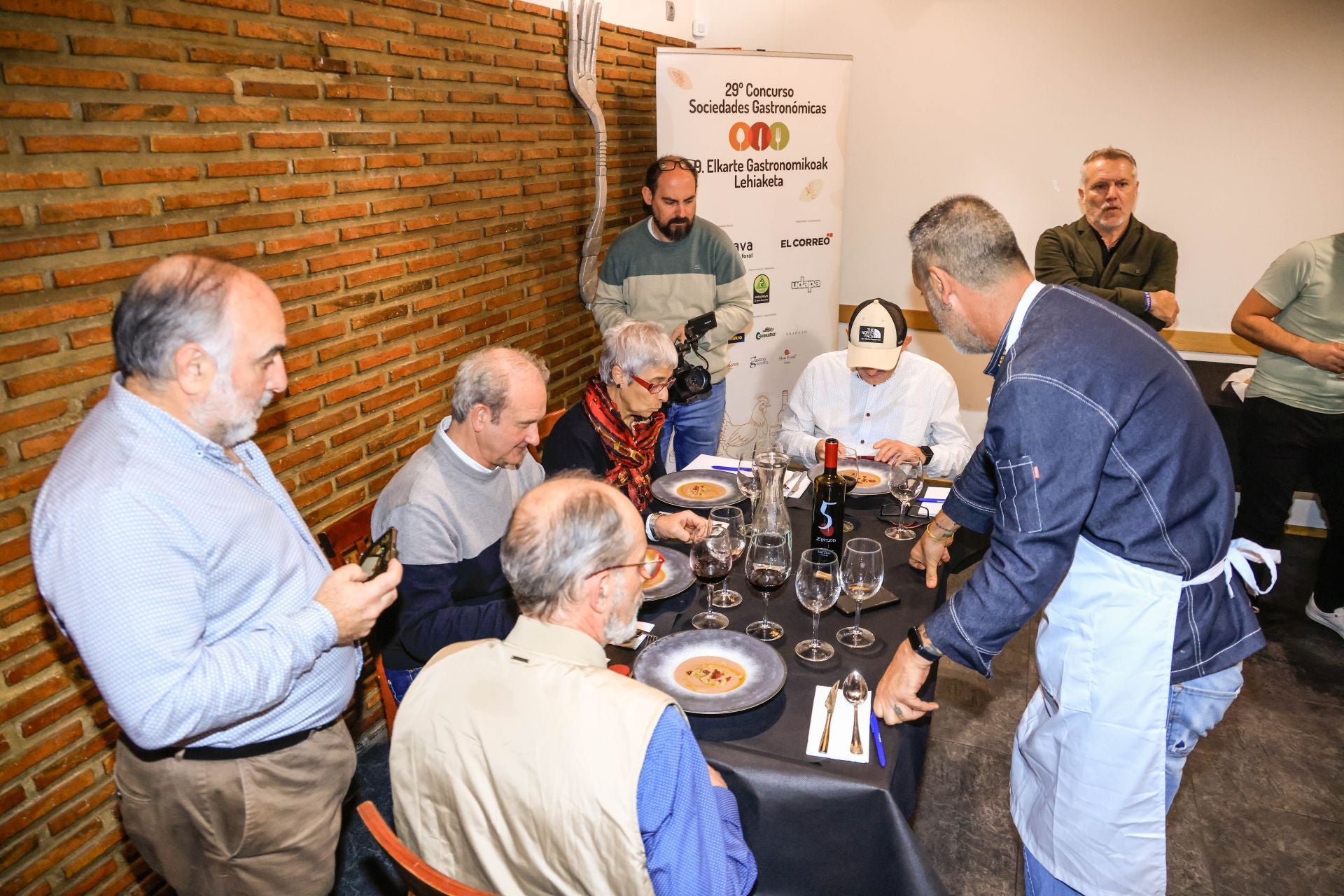 Así ha sido la cena en Azkenean