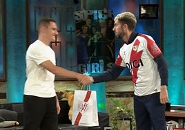 El futbolista de la selección que solo jugaba en el frontón de su pueblo hasta los 14 años: «Me vino bien»