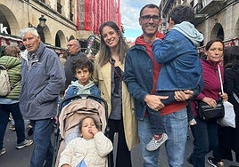 El buen ambiente inunda Gernika: «¡Hemos venido a probarlo todo!»