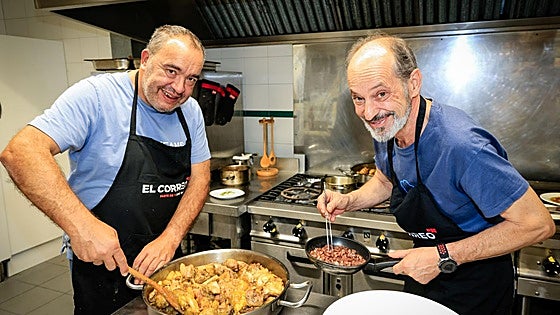 El pollo también se sirve como piruleta