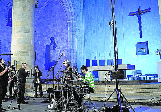 Depresión Sonora, junto con Alcalá Norte, fueron los encargados de inaugurar las sesiones 'Live on KEXP in Bilbao'.