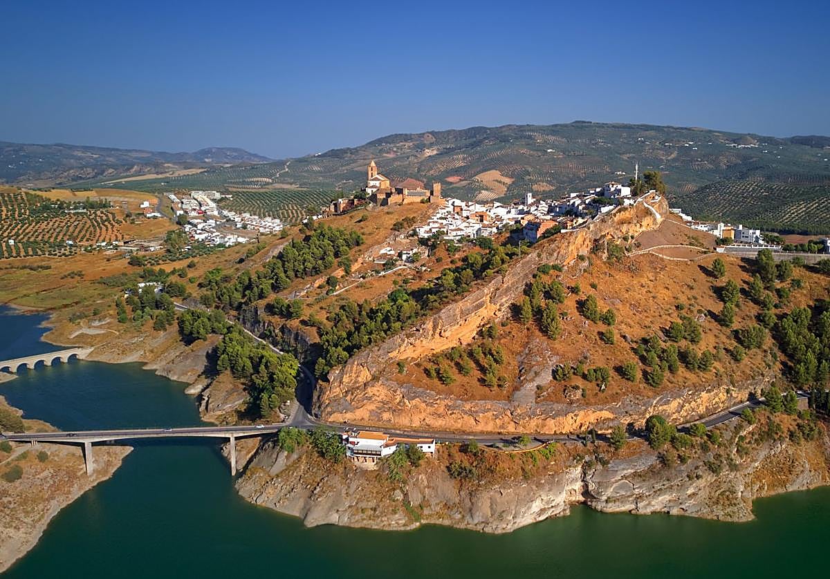 Iznájar, el pueblo de los miradores