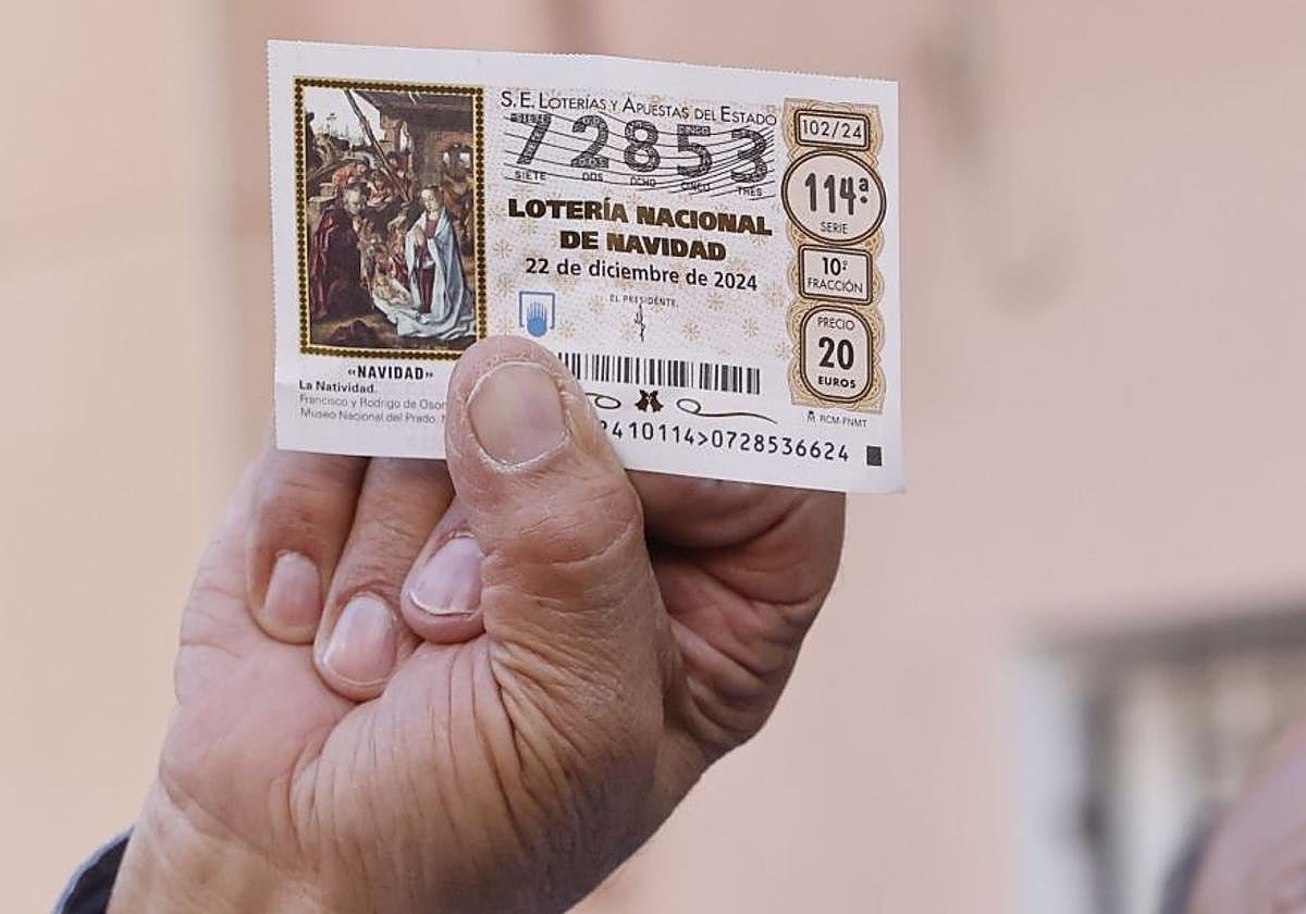 Esto es lo que tienes que hacer para cobrar un décimo roto que ha sido premiado en la Lotería de Navidad