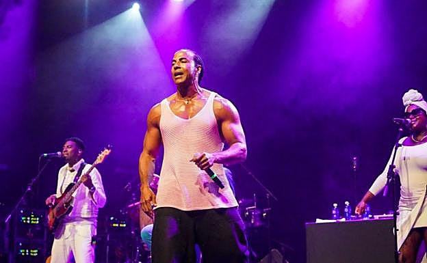 Yotuel presumiendo de gimnasio.