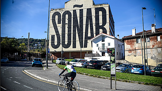 Estos son los cinco mejores murales de Bilbao, según un experto