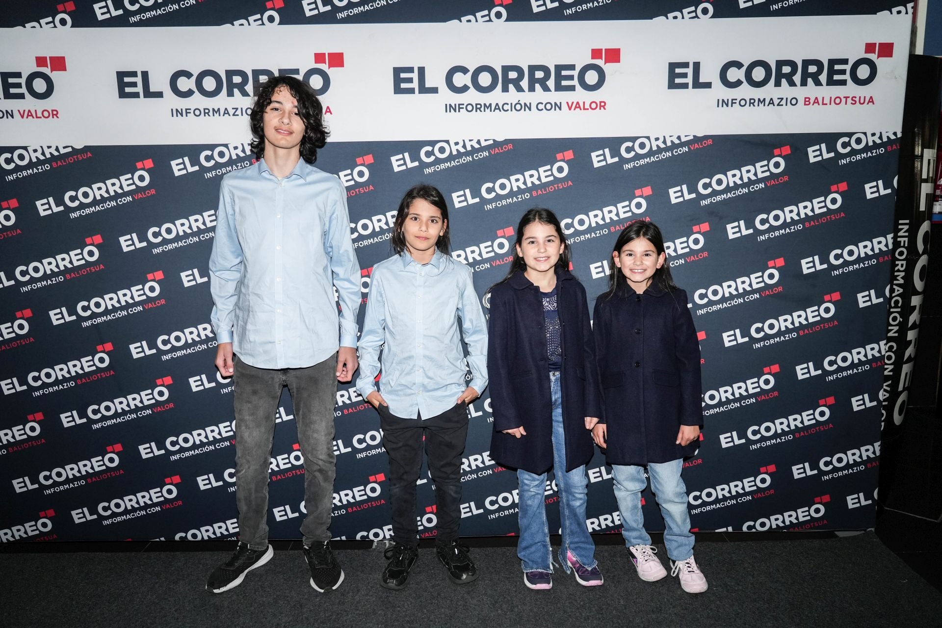 Los hermanos Asier, Aitor, Amaia y Ailara Canós.