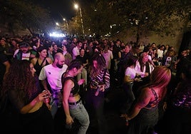 El público disfrutó este viernes de los conciertos gratuitos del BIME Live junto a la ría de Bilbao.