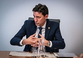 «Creo que algún grupo político se está borrando de la negociación»